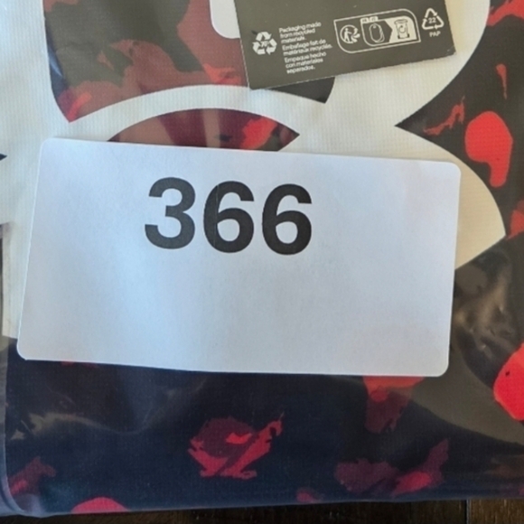 Under Armour Boys' Armour Fleece Camo Hoodie Youth XS Black Red Activewear - Picture 6 of 7